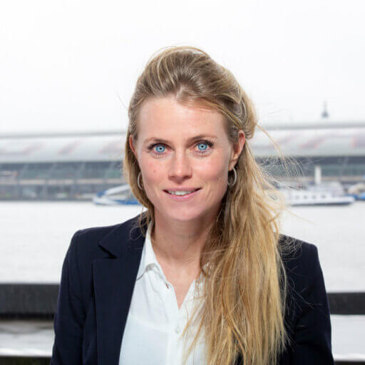 Mr. F.M. (Fleur) Duijsens